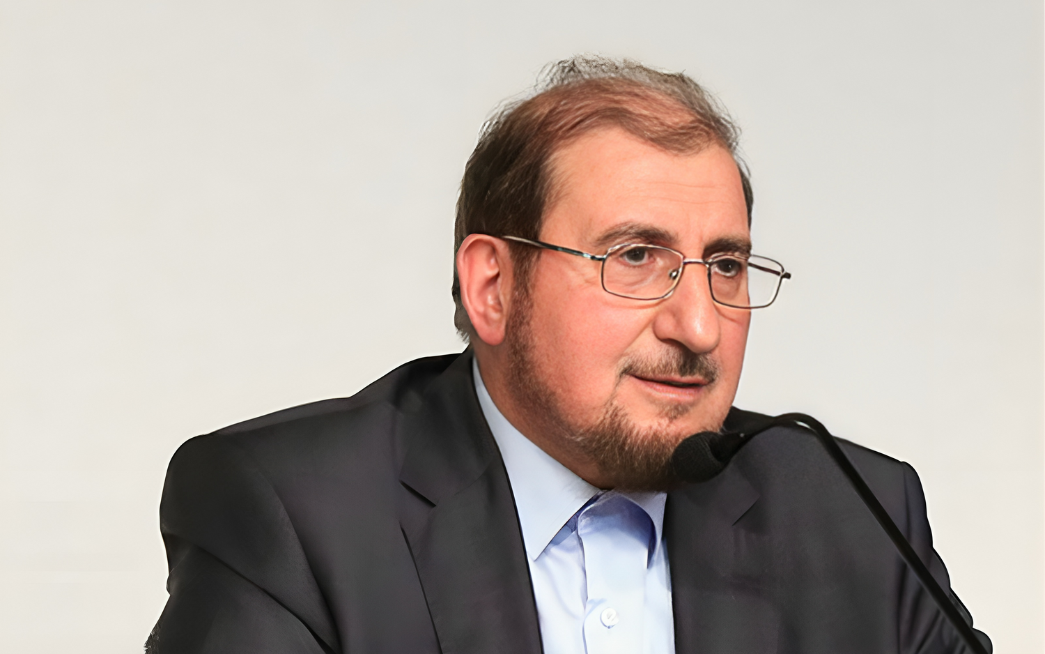 عن الدكتور عبد الكريم بكار